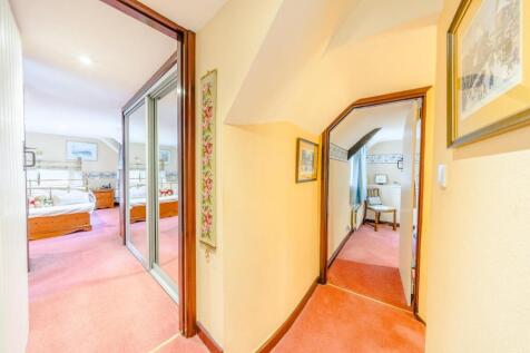 16 Church Road HALLWAY - Real estate photography b