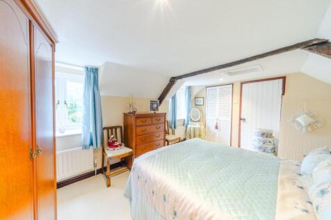 16 Church Road BEDROOM 3 - Real estate photography