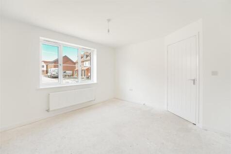 4 - sitting room.jpg