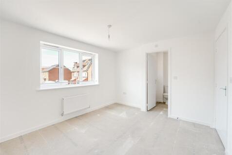 9 - bed 1.jpg