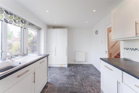 4 Station Road, Yatton, BS49 4AJ 32 47.jpg