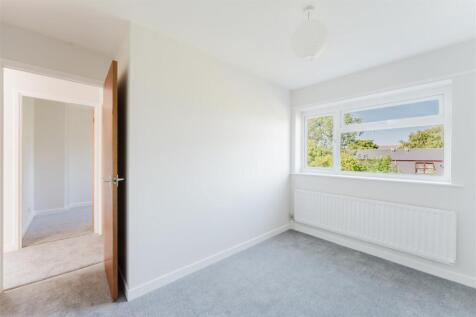 1.10 - bedroom.jpg