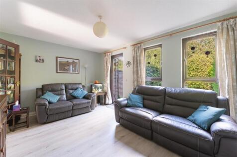 6 - sitting room.jpg