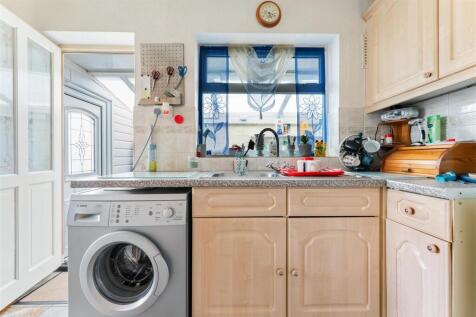 17 Rutland Close Weston-super-Mare BS22 8NP 32.jpg
