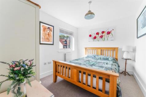 1.11 - bed 2.jpg