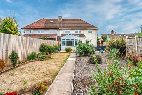 22 - rear garden.jpeg