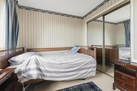1.11 - bedroom.jpg