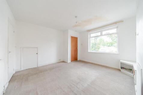 29 Wakedean Gardens, Yatton, BS49 4BL 16.jpg