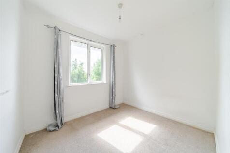 29 Wakedean Gardens, Yatton, BS49 4BL 11.jpg
