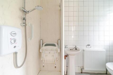 29 Wakedean Gardens, Yatton, BS49 4BL 25.jpg