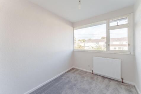 9 - bed 3.jpg