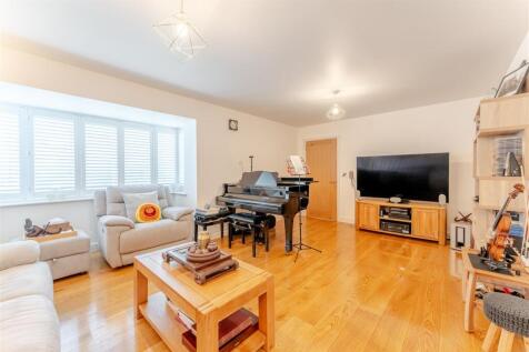 q4 - sitting room.jpg