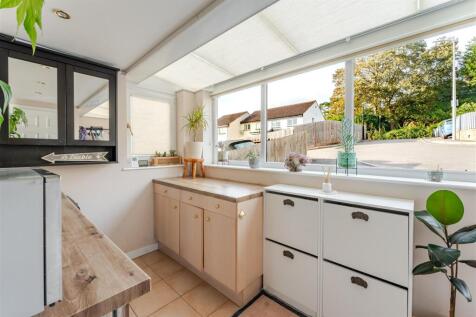 5 Church Court, Church Road, Redhill BS40 5SG 58.j