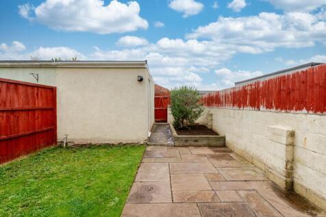 1.14 - rear garden.jpeg