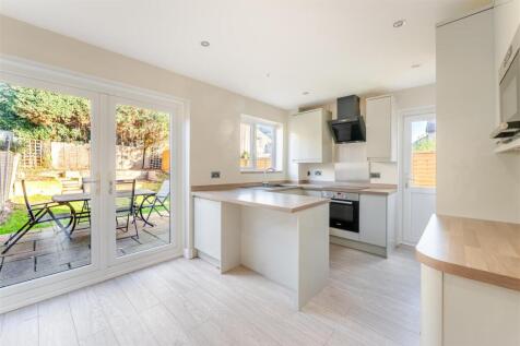 14 Woodmill, Yatton15.jpg