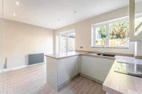 14 Woodmill, Yatton18.jpg