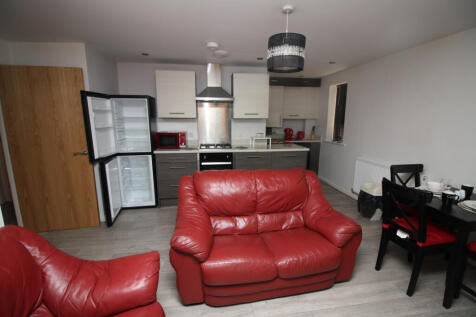 Luxury 3-Bedroom Apartment ¿ City Centre Availa