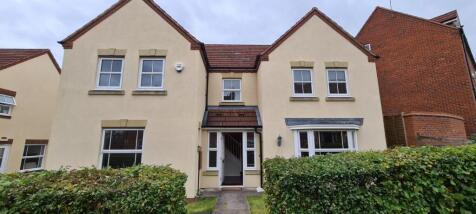 Spacious 5-Bedroom Detached Student House ¿ Ava