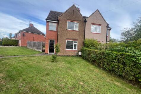 4 bed semi-detached house to rent Freeburn Causew