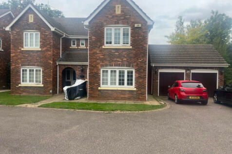 ROOM 5 ENSUITE AVAILABLE NOW  £675pcm  -   SHORT