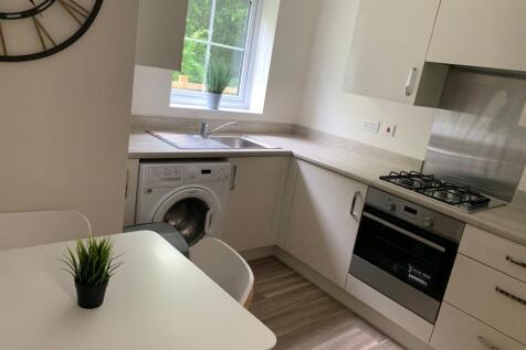 AVAILABLE FOR 2026/2027 - NEAR WARWICK UNIVERSITY