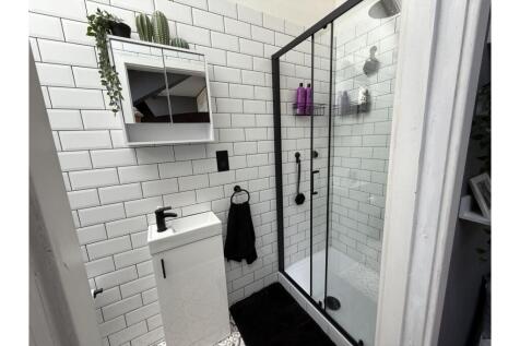 Master En-suite
