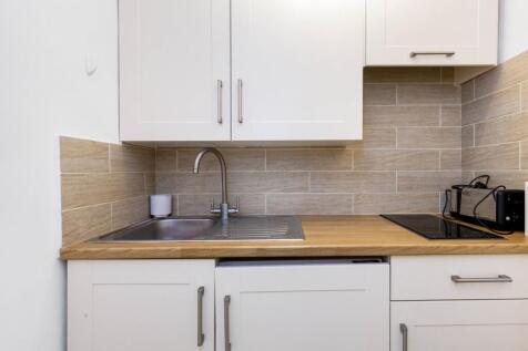 KFH-66_Florin_Court-