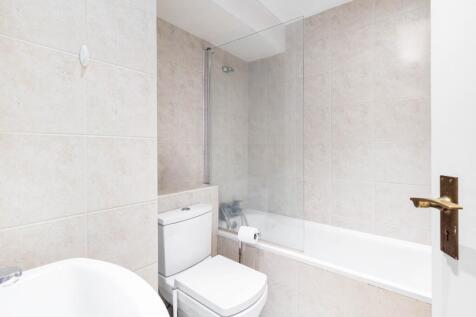 KFH-66_Florin_Court-