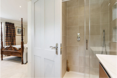 Master En-suite