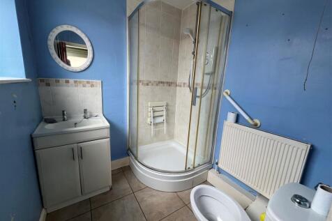 shower room.jpg