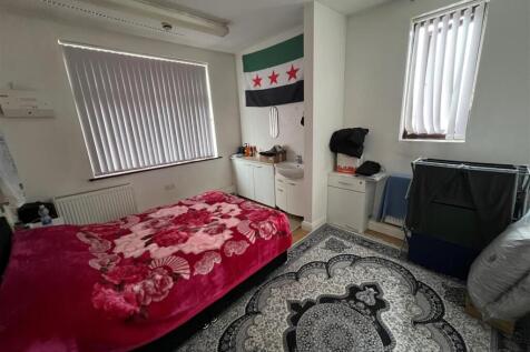 bed 1.jpg