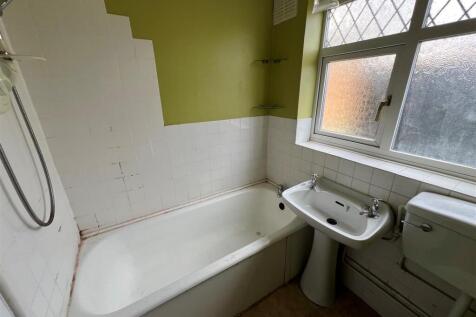 BATH.jpg