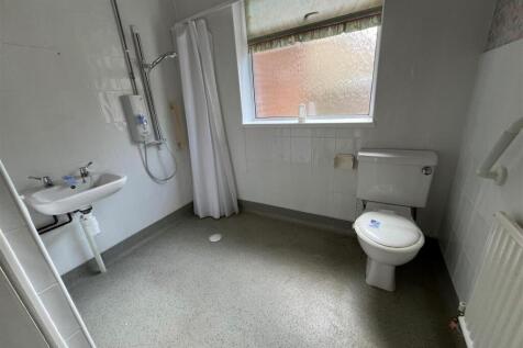 shower room.jpg