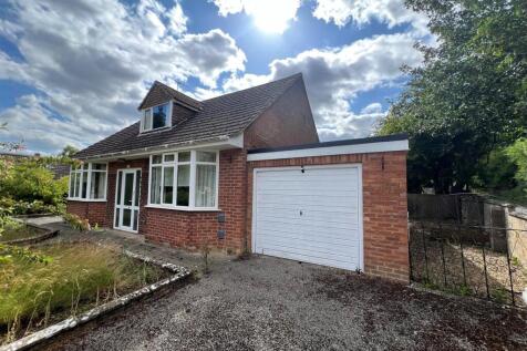 front with garage.jpg