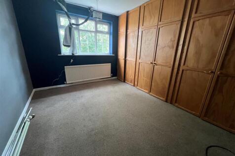 bed 1.jpg