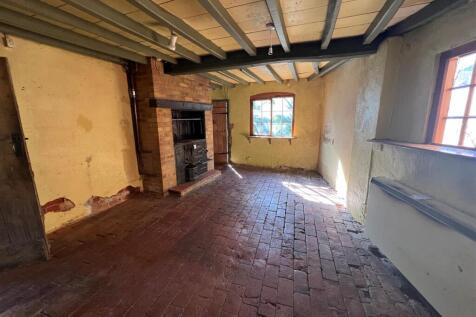 dining room.jpg