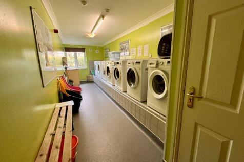 Communal Laundry 