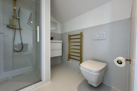 Master En-Suite