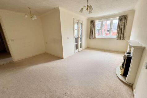 Open Plan Dining through Living Room