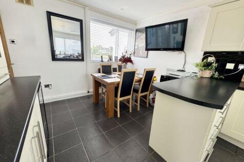 Open Plan Dining Kitchen