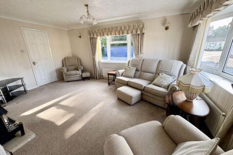Open Plan Lounge Dining Room