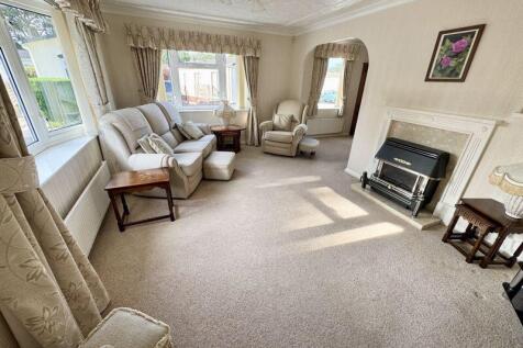 Open Plan Lounge Dining Room