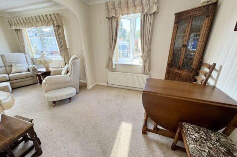 Open Plan Lounge Dining Room