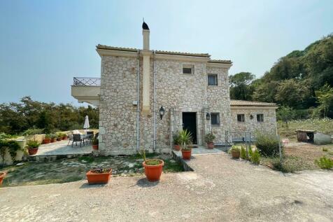 Detached house 200 m² in Corfu - 1