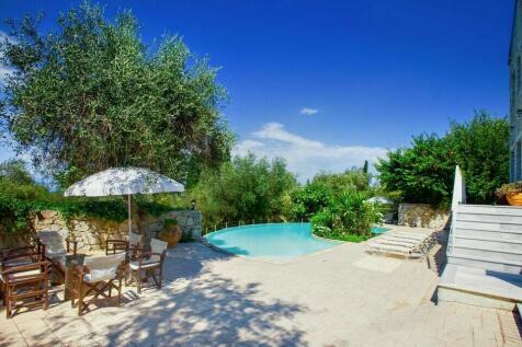 Villa 240 m² in Corfu - 18