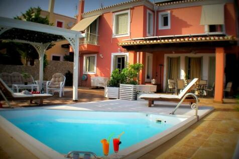 Villa 306 m² in Eastern Peloponnese - 1