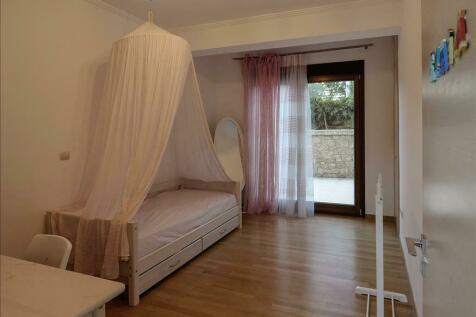 Villa 300 m² in the suburbs of Thessaloniki - 30