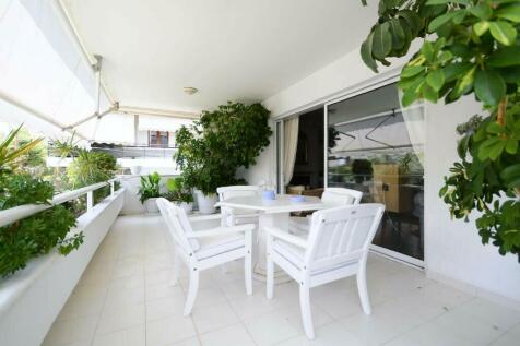 Flat 170 m² in Athens - 1