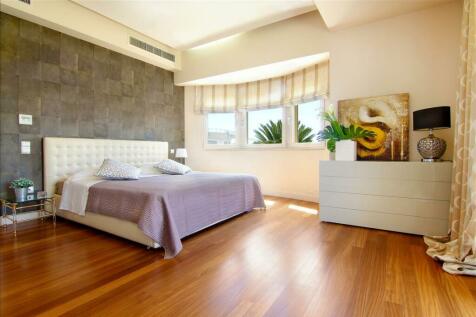 Villa 360 m² in Athens - 26