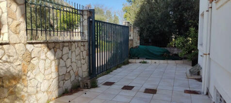 Detached house 197 m² in Attica - 23